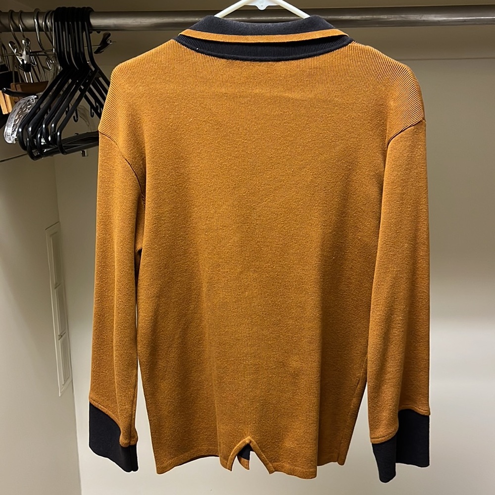 Elegant sweater jacket. - Picture 3 of 6